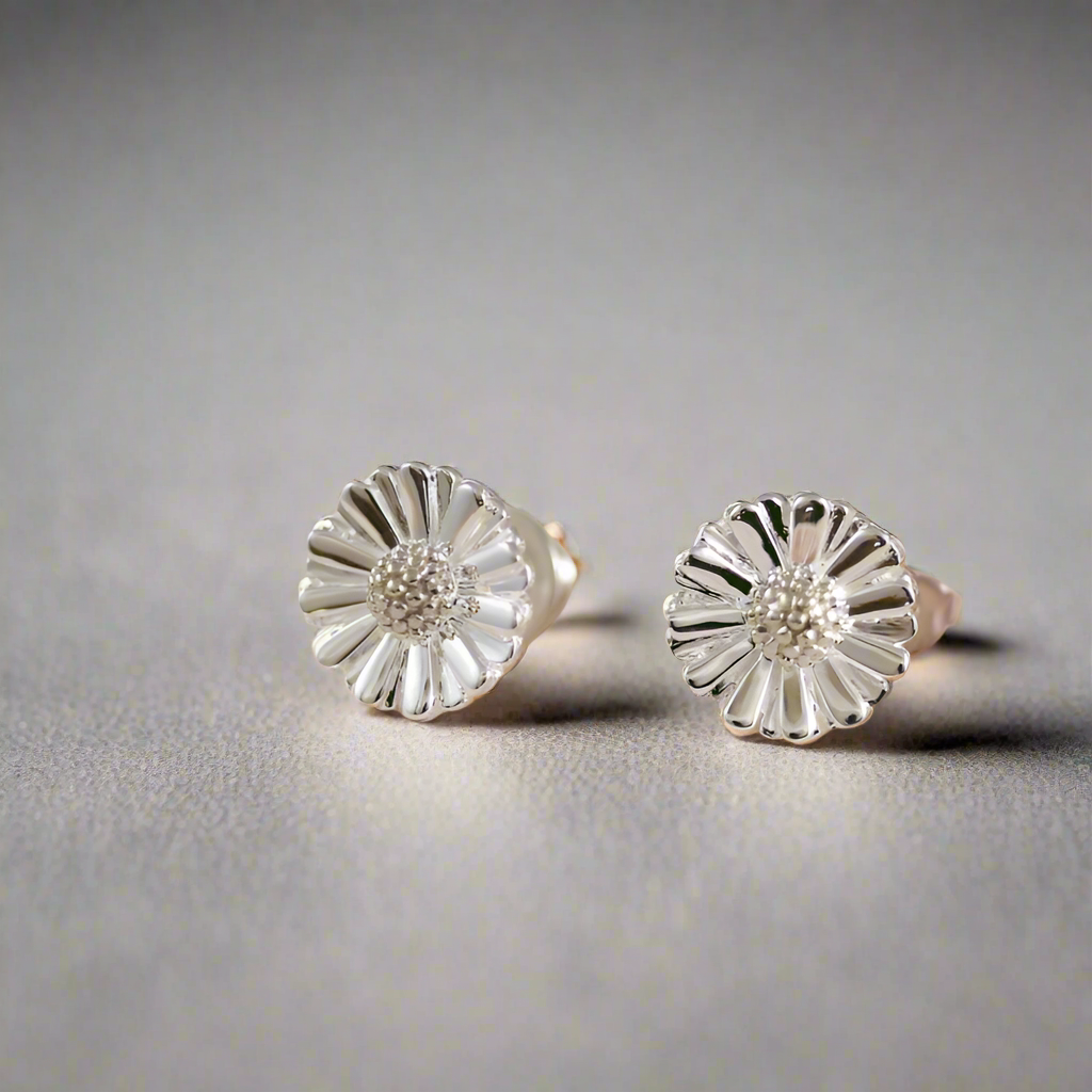 Daisy Silver Stud Earrings