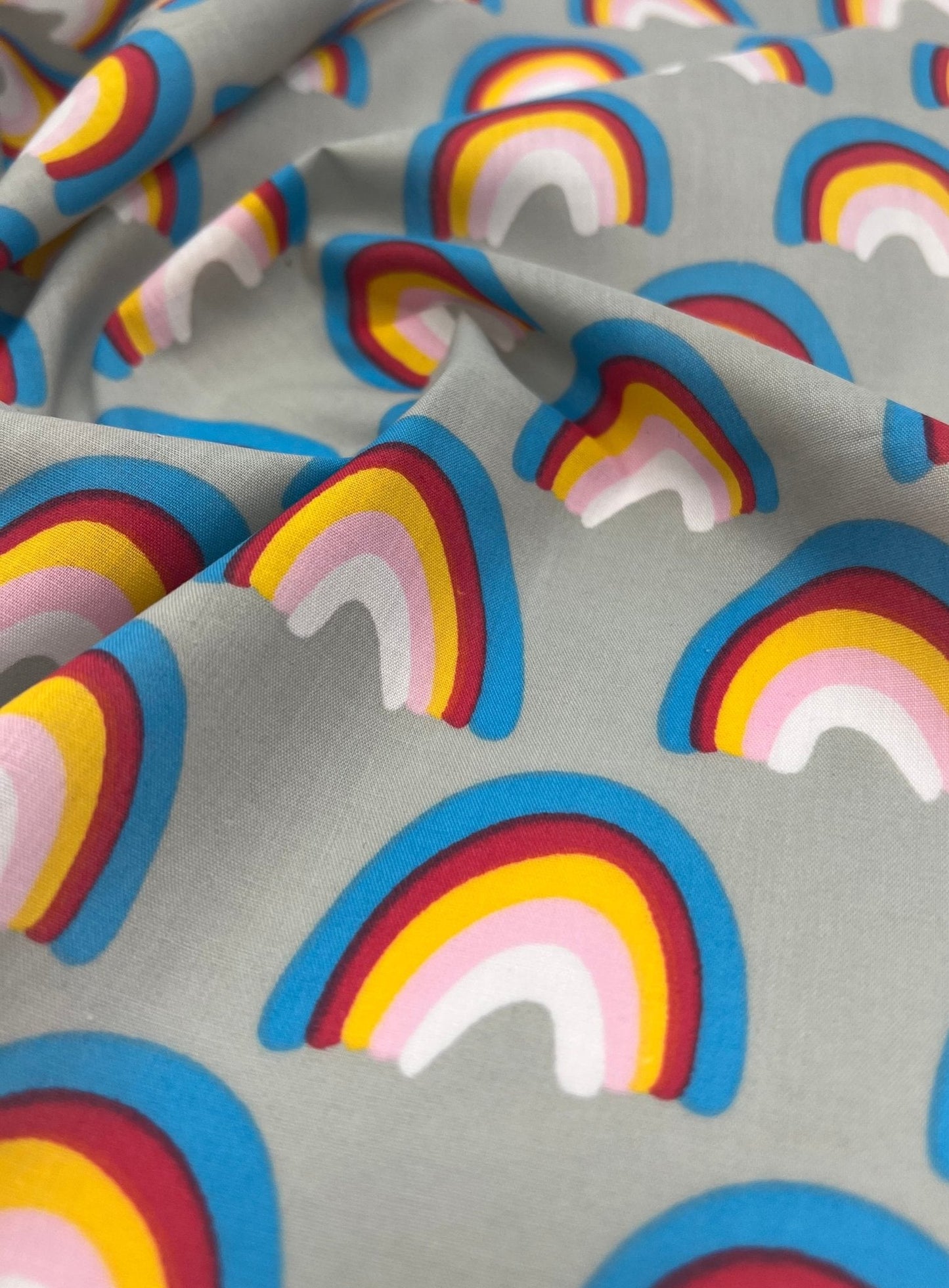 Silver Rainbow Printed Polycotton 90 GSM 80/20 44 Inch Non Stretch