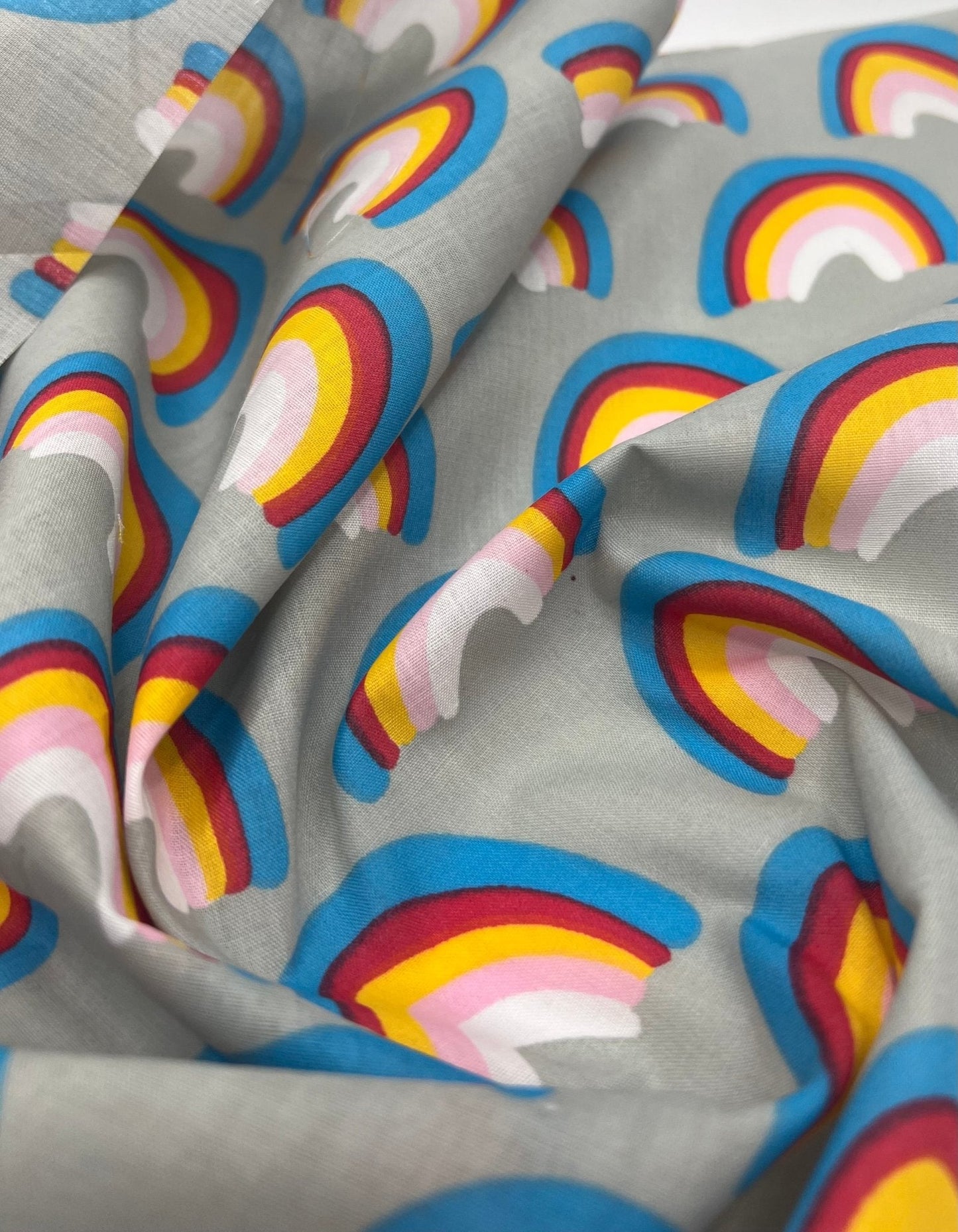 Silver Rainbow Printed Polycotton 90 GSM 80/20 44 Inch Non Stretch
