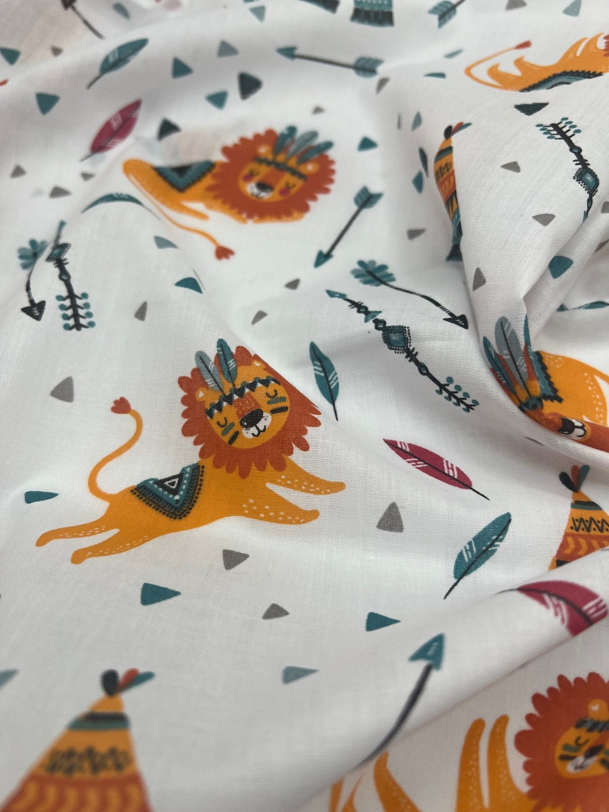 Sleepy Lions Printed Polycotton 90 GSM 80/20 44 Inch Non Stretch
