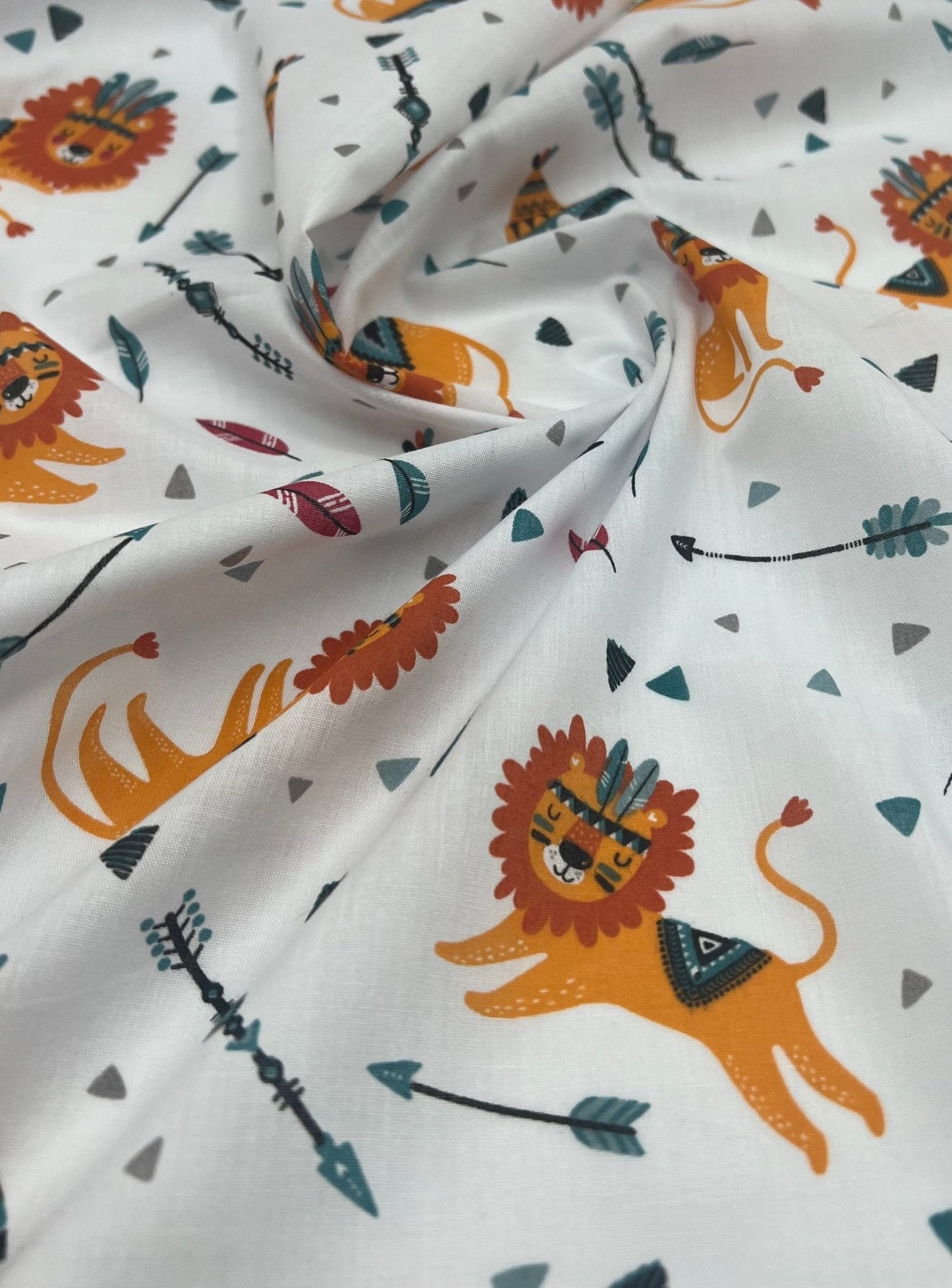 Sleepy Lions Printed Polycotton 90 GSM 80/20 44 Inch Non Stretch