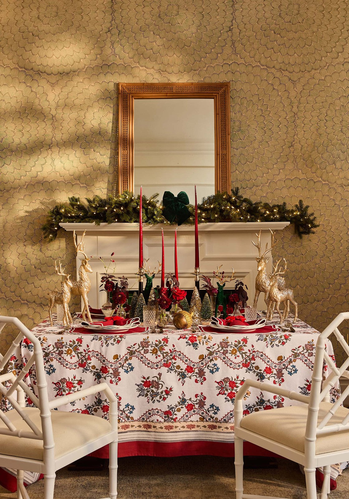 Sommerset Scroll Red Cotton Tablecloth