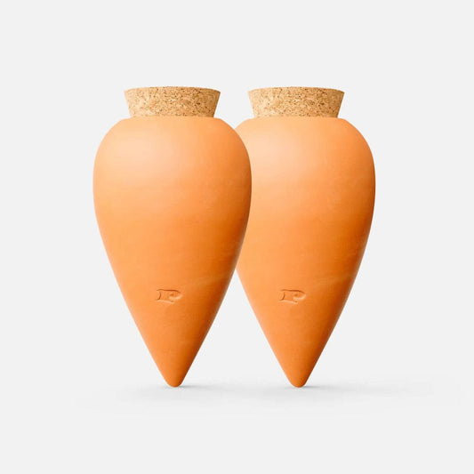 Pepin Olla Duo of two terracotta ollas with cork stoppers