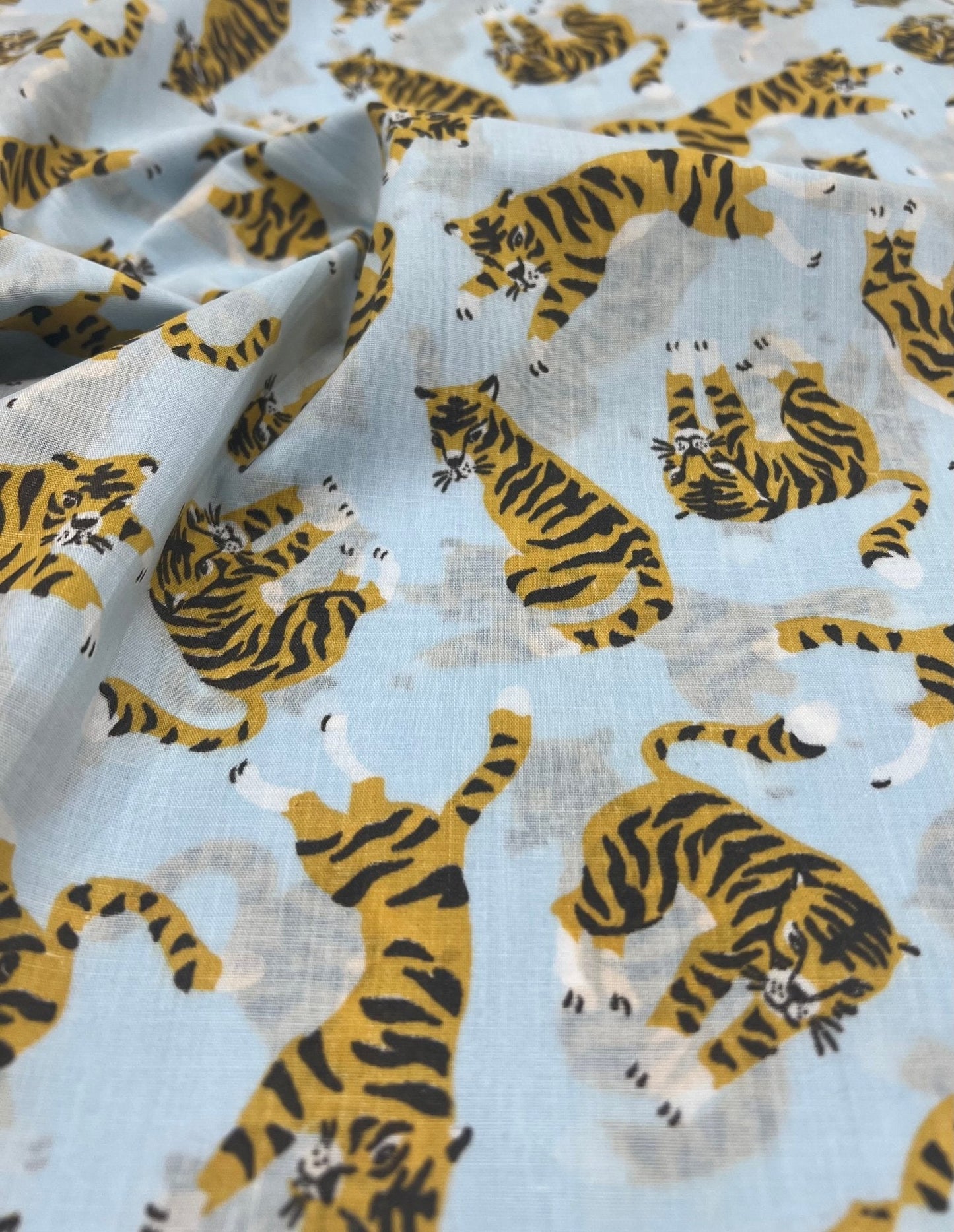 Tigers Printed Polycotton 90 GSM 80/20 44 Inch Non Stretch