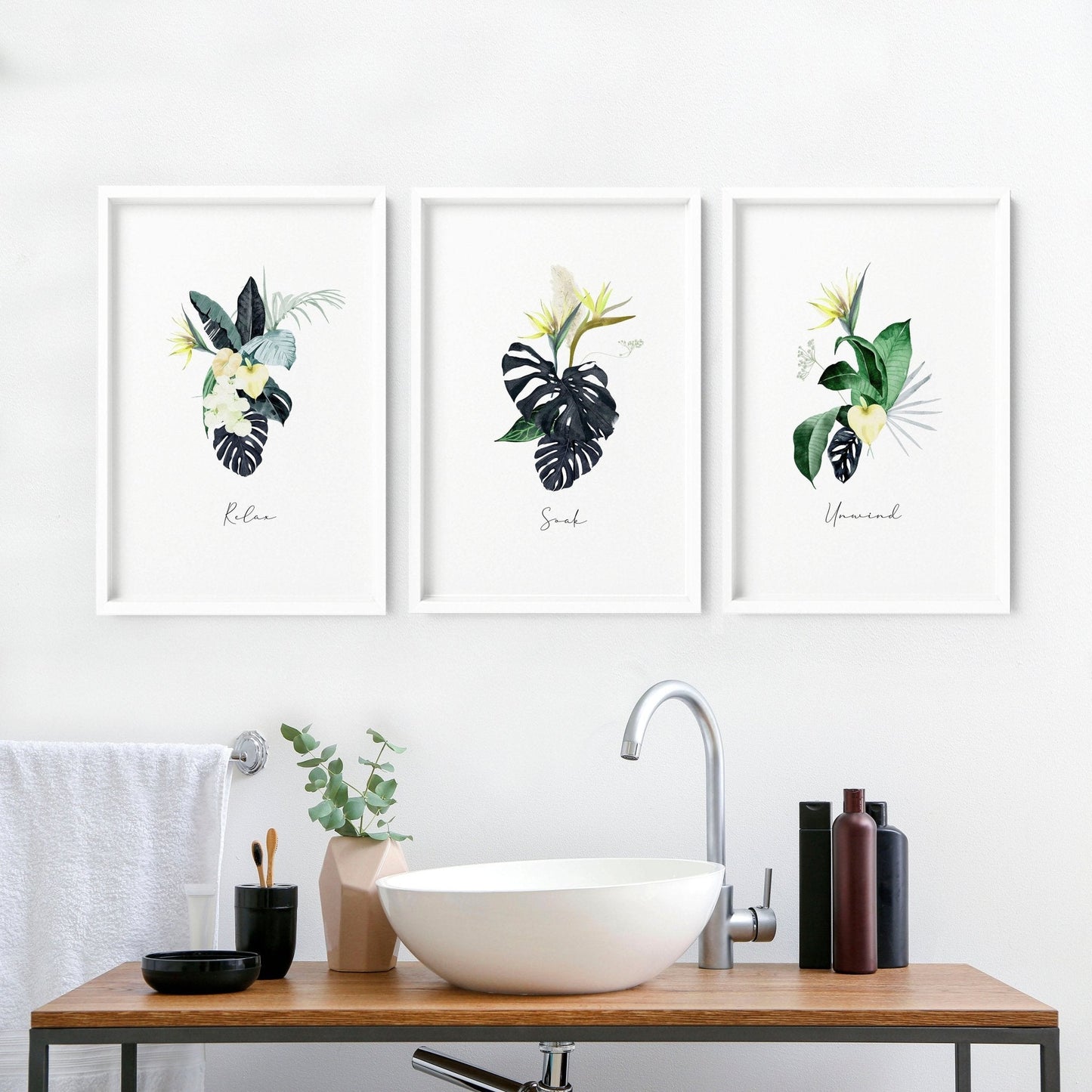 Decoration for bathroom walls | Set of 3 Tropical wall art