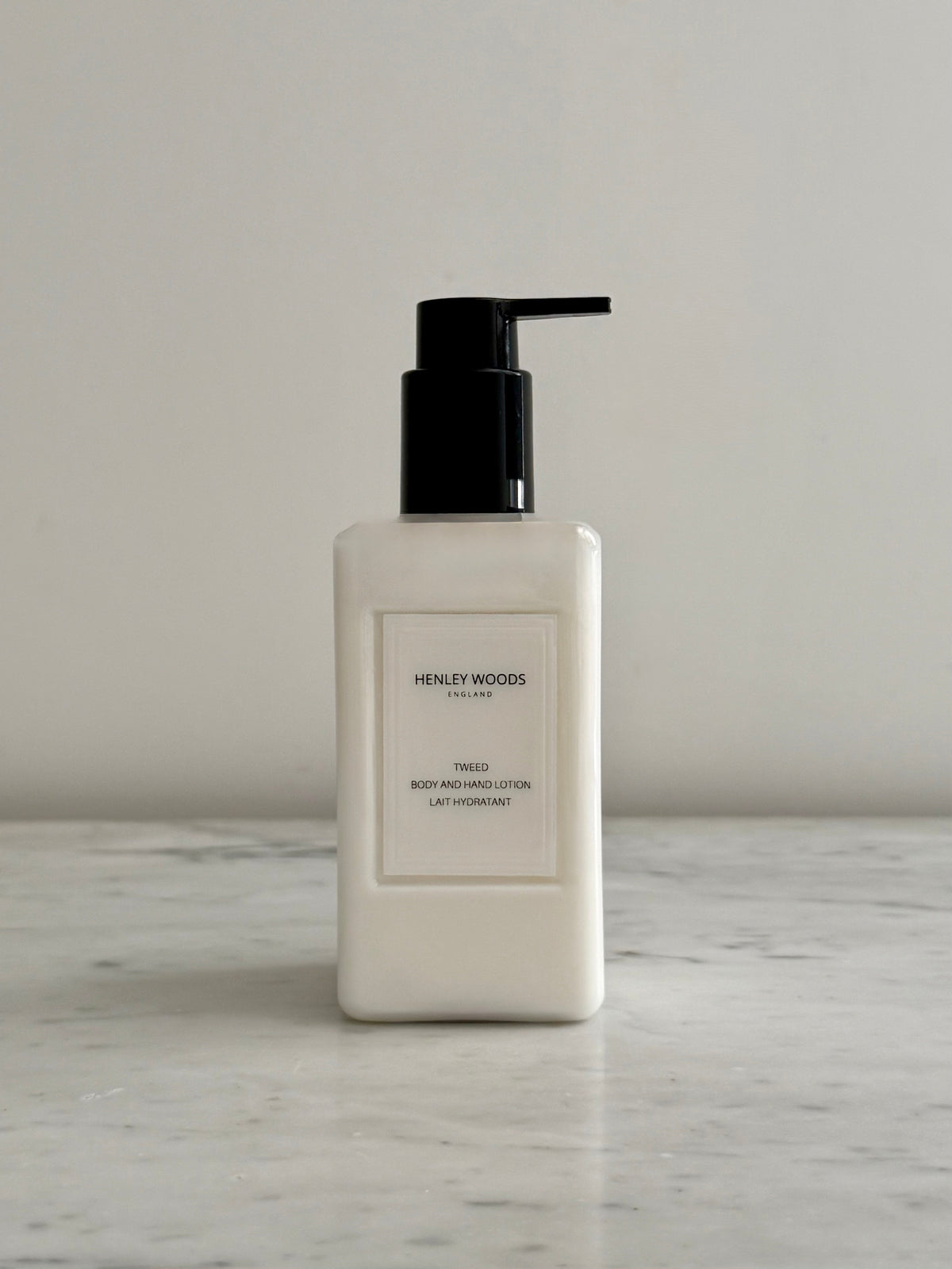 TWEED BODY AND HAND LOTION
