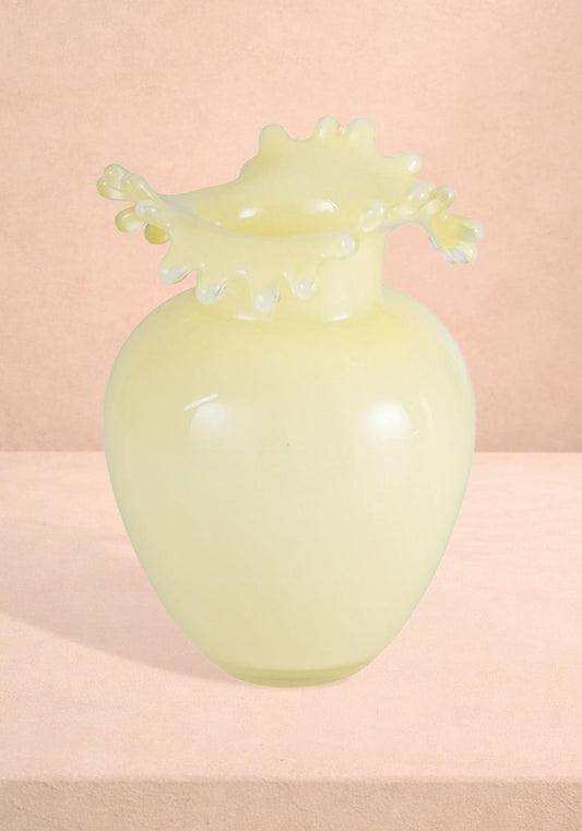 Delilah Buttercream Bloom Vase
