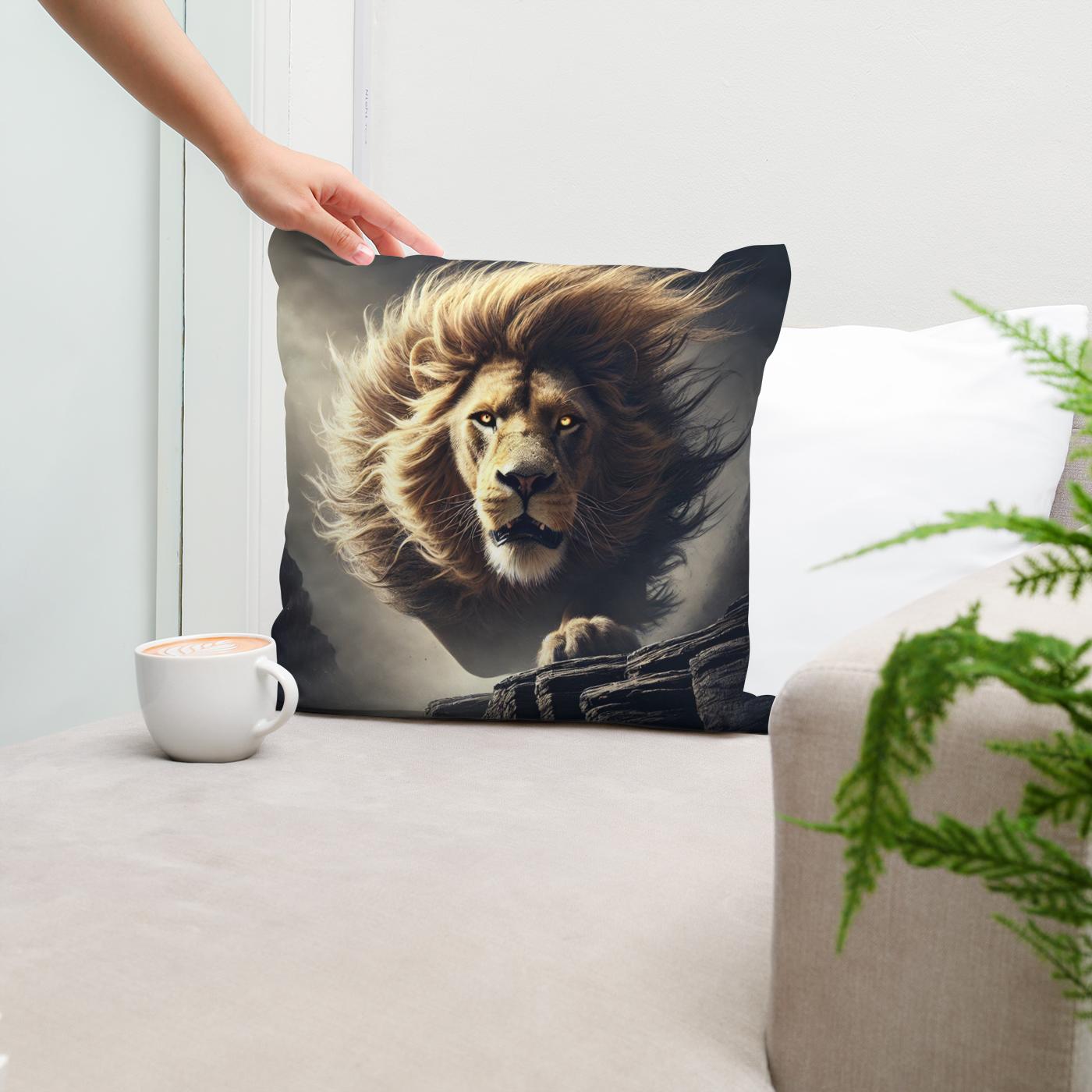 Roaring Majesty Cotton Cushion