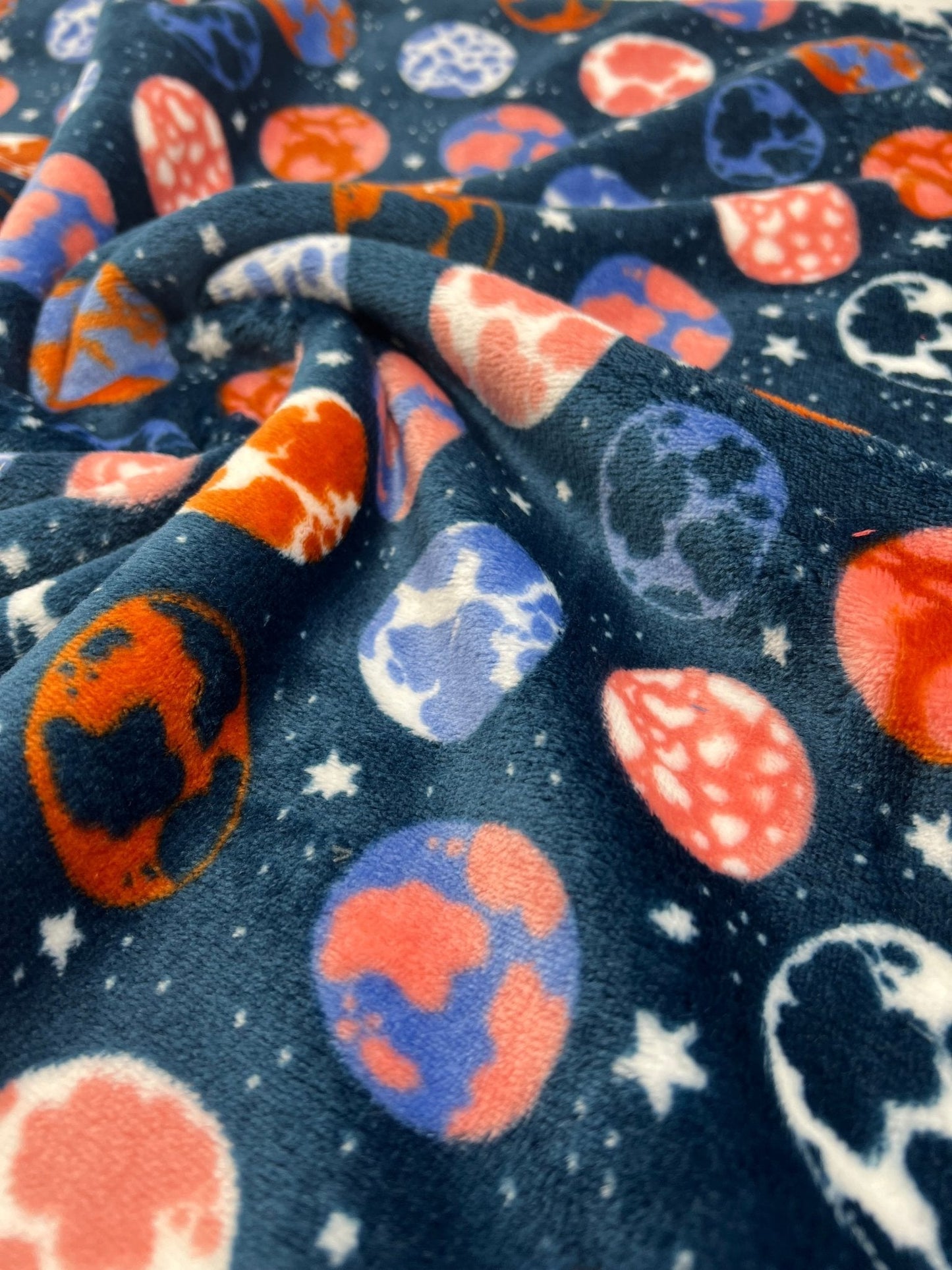 What An Earth Cuddle Fleece Fabric Blanket Loungewear