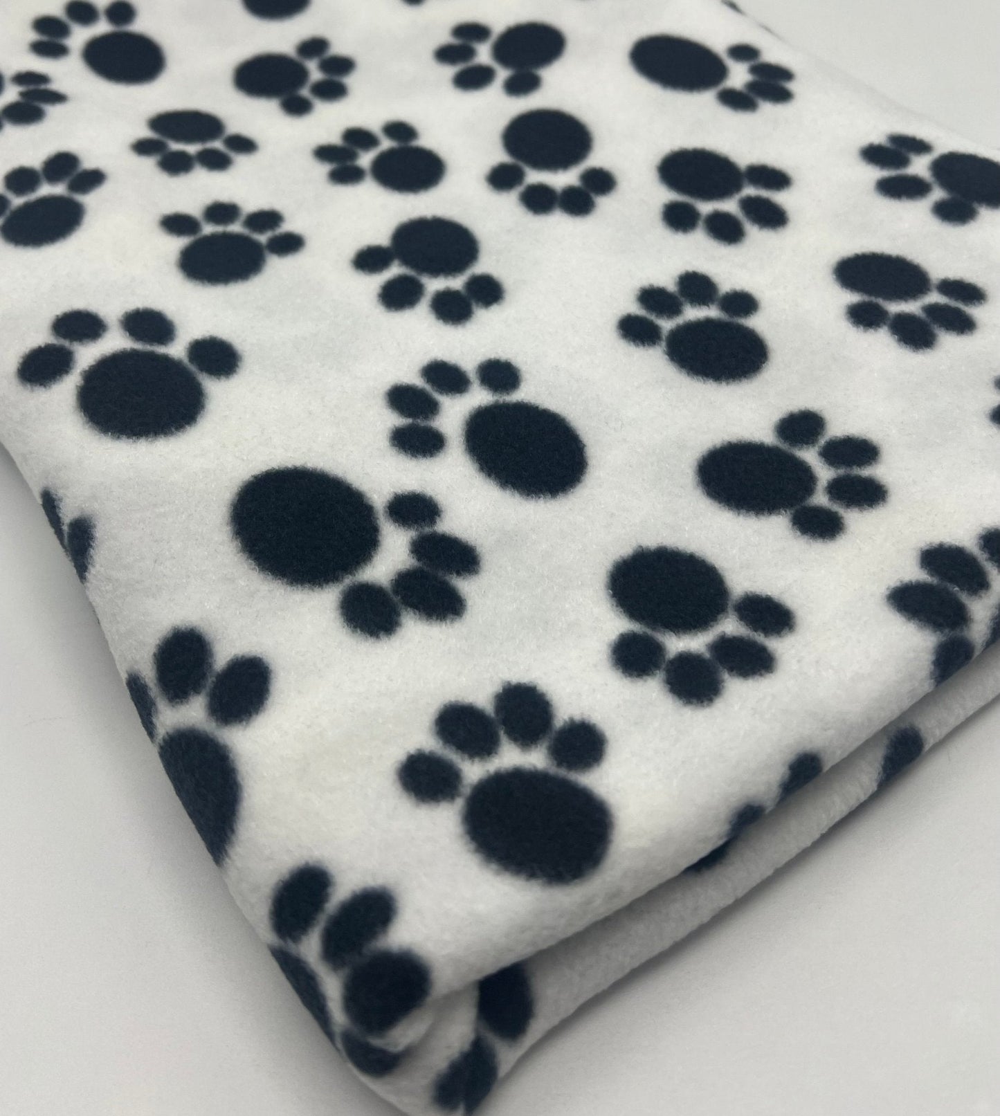 White Paws Printed Anti-Pil Polar Fleece Fabric Blanket Loungewear