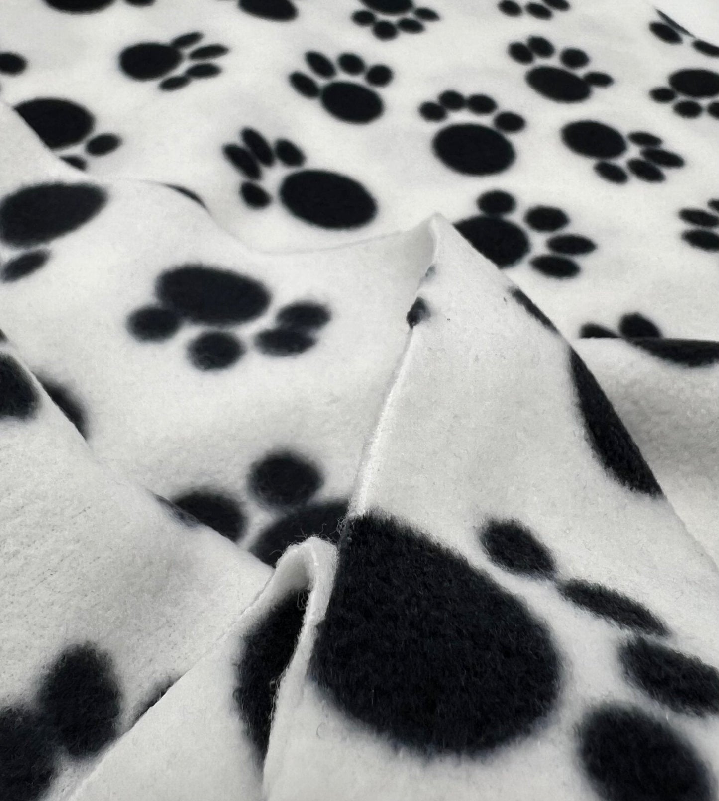 White Paws Printed Anti-Pil Polar Fleece Fabric Blanket Loungewear