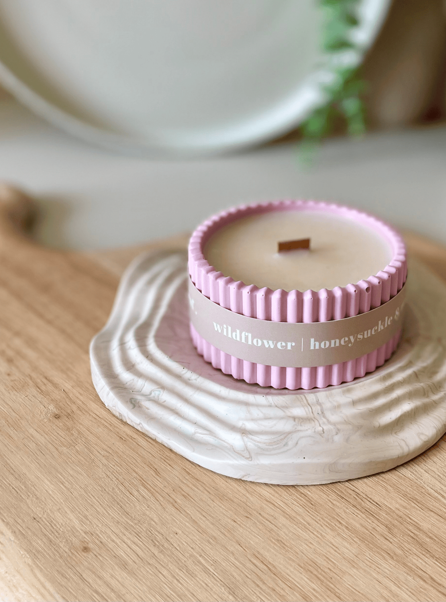 Wildflower Stoneware Soy Candle – Eco-Friendly Floral Home Fragrance