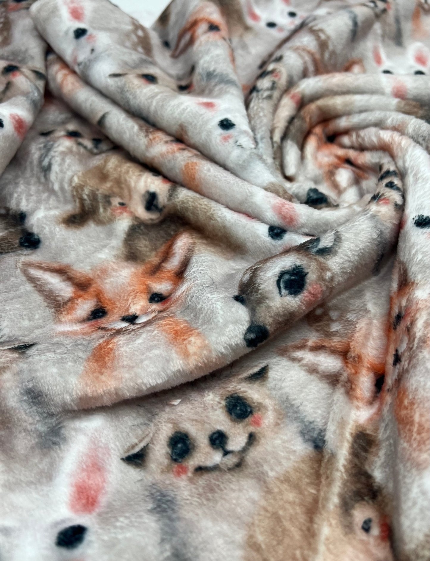 Woodland Baby Animals Cuddle Fleece Fabric Blanket Loungewear