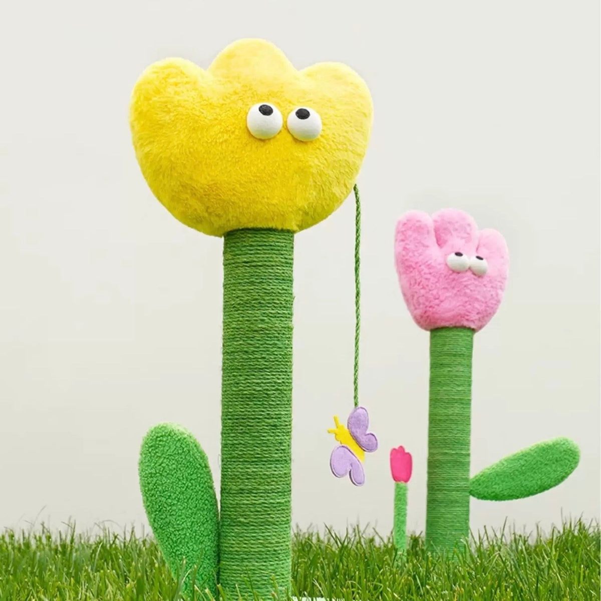 zeze Tulip Cat Scratching Post — Plush Bloom, Jute Rope Column & Rattle Leaf